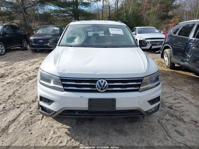 44034180 :رقم المزاد ، 3VV2B7AX5JM002950 vin ، 2018 Volkswagen Tiguan 2.0t Se/2.0t Sel مزاد بيع