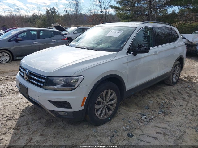 44034180 :رقم المزاد ، 3VV2B7AX5JM002950 vin ، 2018 Volkswagen Tiguan 2.0t Se/2.0t Sel مزاد بيع