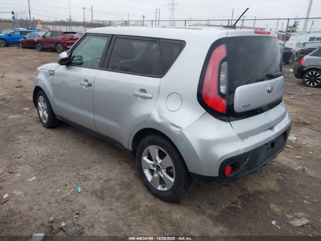 2018 KIA SOUL KNDJN2A27J7595875 Photo 2