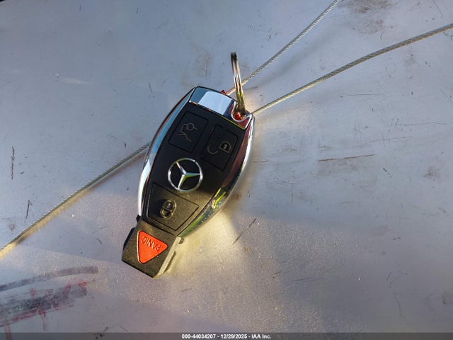 44034207 :رقم المزاد ، WDDKJ5KBXEF244962 vin ، 2014 Mercedes-benz E 350 مزاد بيع