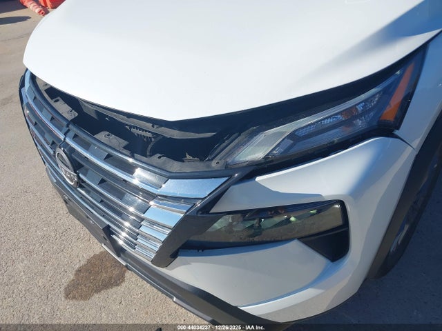 5N1BT3AB6RC746316 Nissan Rogue S Intelligent Awd