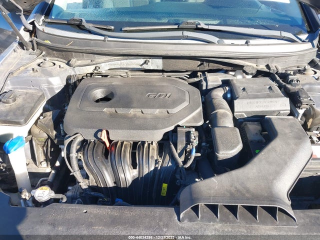 5NPE24AF0JH715018 Hyundai SONATA SE