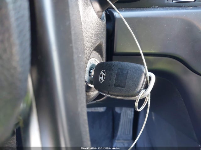 5NPE24AF0JH715018 Hyundai SONATA SE