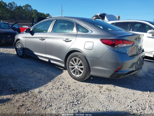 5NPE24AF0JH715018 Hyundai SONATA SE