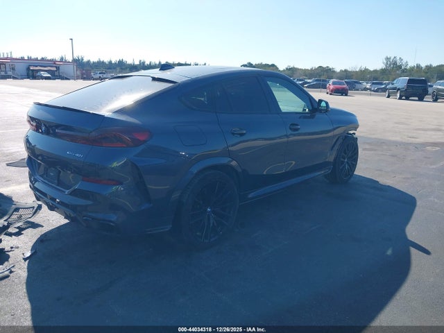 2022 BMW X6 5UXCY6C05N9M69655 Photo 3