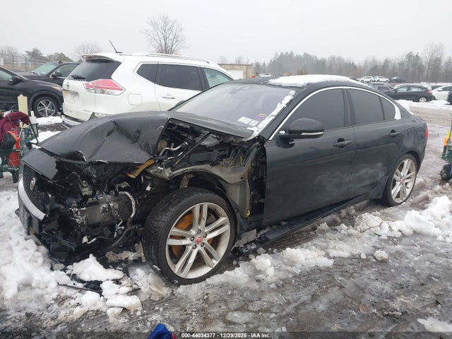2018 JAGUAR XE SAJAJ4EV5JCP21848 Photo 1