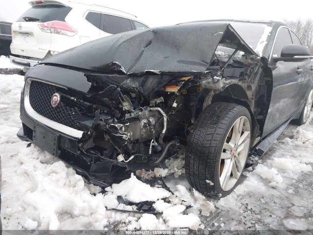 2018 JAGUAR XE SAJAJ4EV5JCP21848 Photo 5