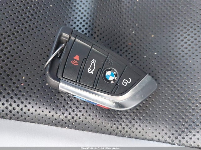 2021 BMW M3 WBS33AY01MFL17277 Photo 10