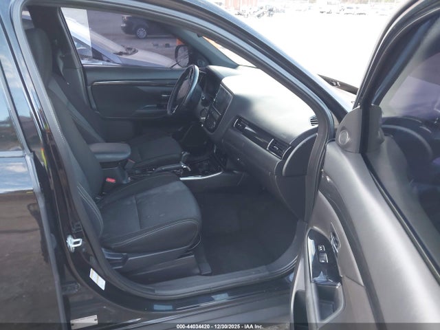 2018 MITSUBISHI OUTLANDER JA4AD3A33JZ019491 Photo 4