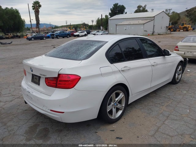 WBA3C1C5XEK114193 BMW 328I