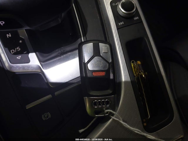 2017 AUDI A4 WAUENAF47HN002749 Photo 10