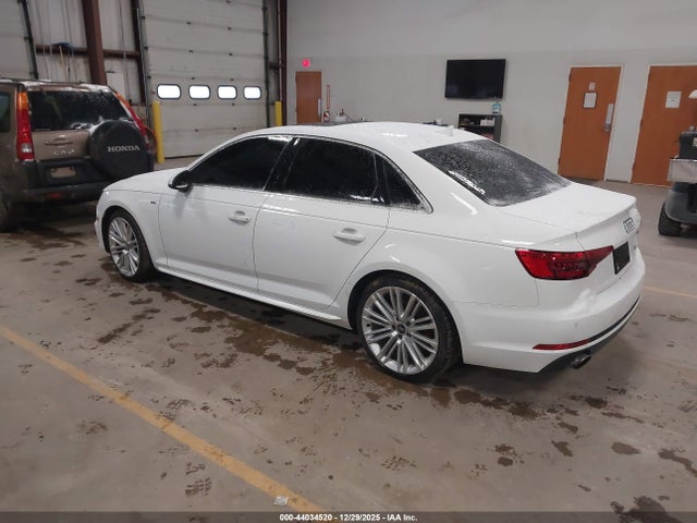 2017 AUDI A4 WAUENAF47HN002749 Photo 2