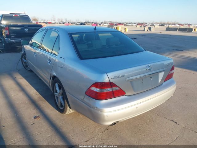 2004 LEXUS LS 430 JTHBN36FX40154890 Photo 2