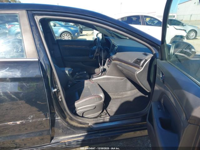 2018 HYUNDAI ELANTRA KMHD04LB6JU481304 Photo 4