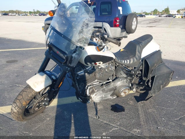 2022 HARLEY-DAVIDSON FXFBS 1HD1YLK14NB010688 Photo 1