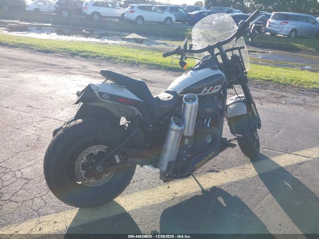 2022 HARLEY-DAVIDSON FXFBS 1HD1YLK14NB010688 Photo 3