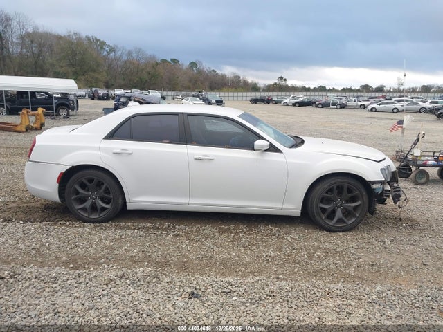 Aukcja sprzedaży 2020 Chrysler 300 300s, vin: 2C3CCABG9LH174223, numer aukcji: 44034648