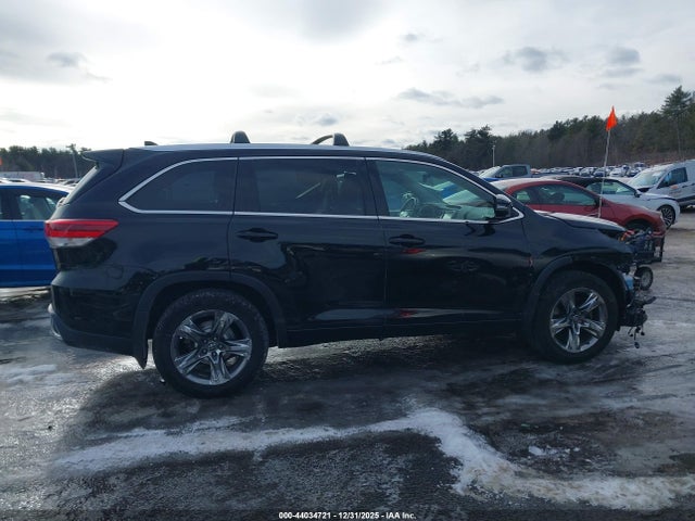 5TDDZRFH9HS483165 Toyota Highlander Limited Platinum