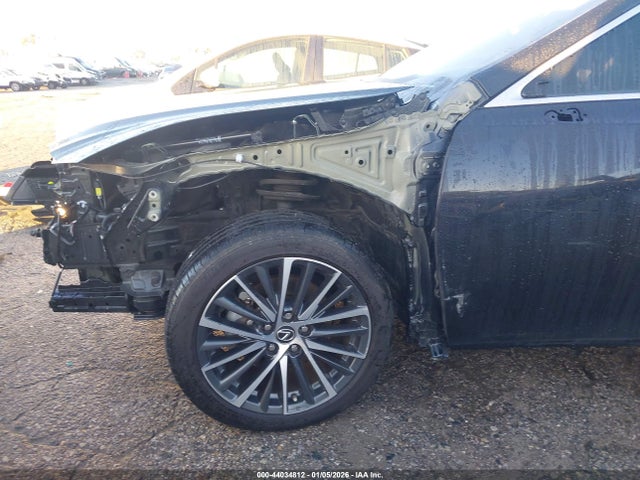 Продажа на аукционе авто 2025 Lexus Es 300h, vin: 58ADA1C15SU055472, номер лота: 44034812