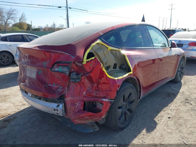 2024 TESLA MODEL Y 7SAYGDEE6RA320903 Photo 3