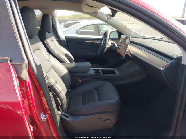 2024 TESLA MODEL Y 7SAYGDEE6RA320903 Photo 4