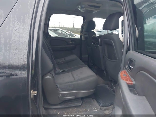 1GNSKHE79ER141120 Chevrolet Suburban 1500 Ls