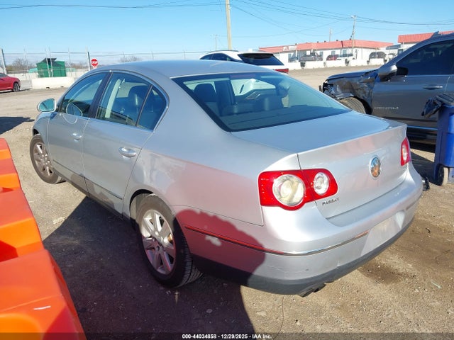 44034858 :رقم المزاد ، WVWJK73C98P049519 vin ، 2008 Volkswagen Passat Turbo مزاد بيع
