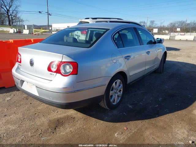 44034858 :رقم المزاد ، WVWJK73C98P049519 vin ، 2008 Volkswagen Passat Turbo مزاد بيع
