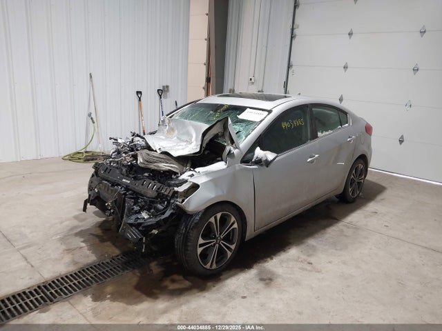 KNAFZ4A88G5522512 KIA FORTE EX
