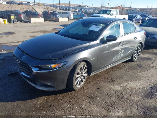 Mazda Mazda3 Select 2021 JM1BPABL5M1317385 Image 2