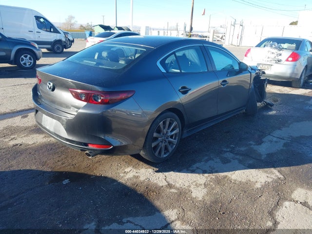 Mazda Mazda3 Select 2021 JM1BPABL5M1317385 Image 4