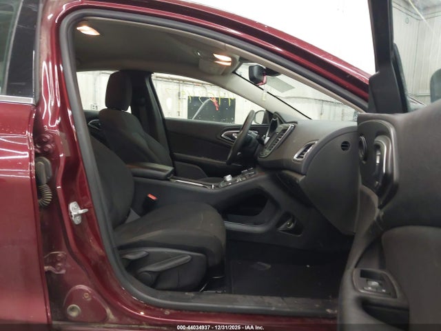 Продажа на аукционе авто 2016 Chrysler 200 Limited, vin: 1C3CCCAB7GN105352, номер лота: 44034937