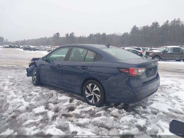 Subaru Legacy Premium 2023 4S3BWAC67P3012037 Image 3