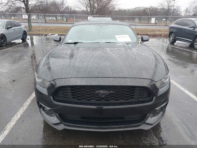 1FA6P8AMXH5273862 Ford Mustang V6