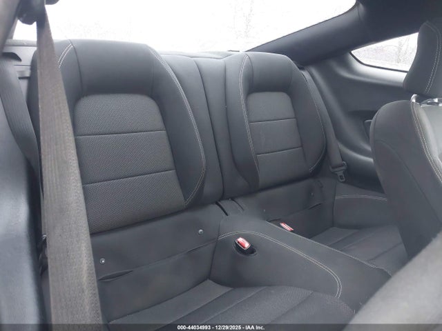 1FA6P8AMXH5273862 Ford Mustang V6