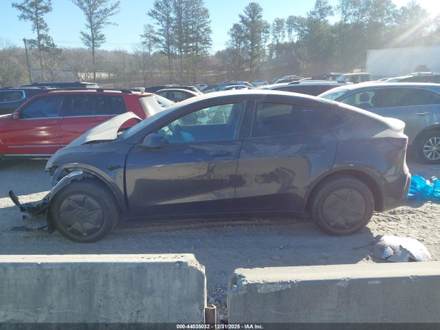 7SAYGDED2TA586059 Tesla Model Y Premium Rear-wheel Drive