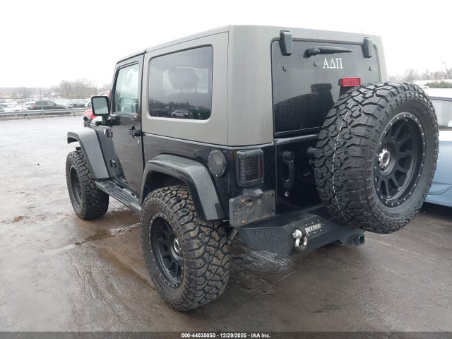 2010 JEEP WRANGLER 1J4AA5D14AL105376 Photo 2