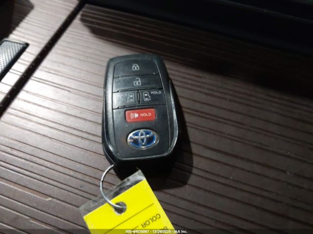 2021 TOYOTA SIENNA 5TDKRKEC1MS064807 Photo 10