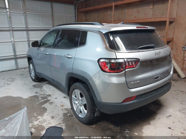 2022 JEEP COMPASS 3C4NJDBB8NT205908 Photo 2