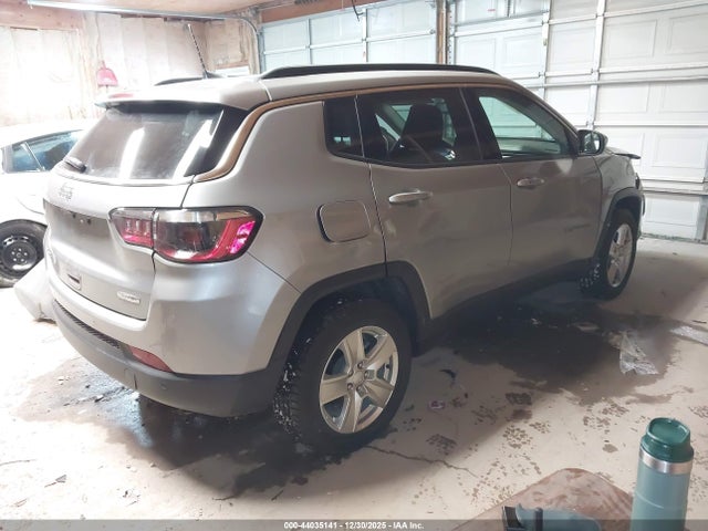2022 JEEP COMPASS 3C4NJDBB8NT205908 Photo 3