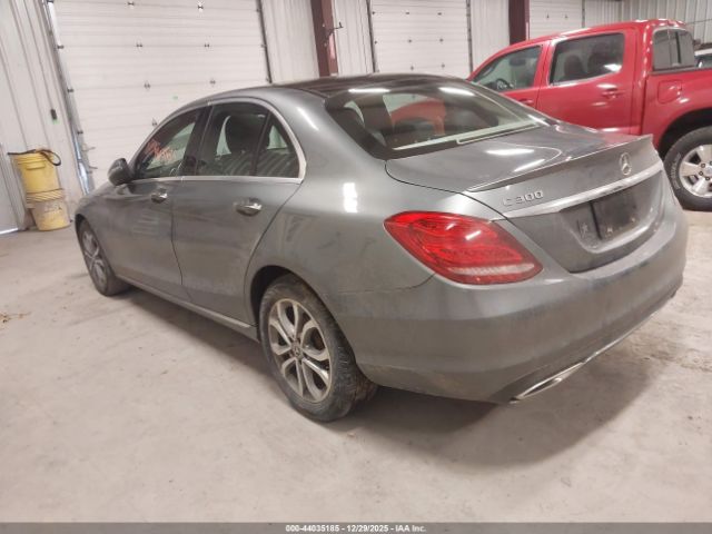 2017 MERCEDES-BENZ C 300 55SWF4KB7HU220195 Photo 2