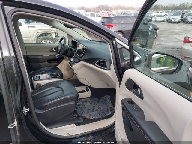 Продажа на аукционе авто 2022 Chrysler Pacifica Touring L, vin: 2C4RC1BG6NR185621, номер лота: 44035244