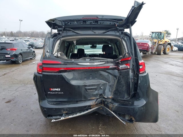 Продажа на аукционе авто 2022 Chrysler Pacifica Touring L, vin: 2C4RC1BG6NR185621, номер лота: 44035244