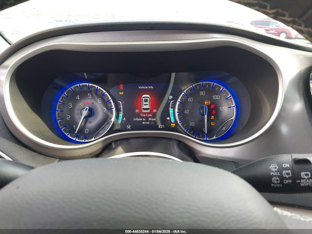 Продажа на аукционе авто 2022 Chrysler Pacifica Touring L, vin: 2C4RC1BG6NR185621, номер лота: 44035244