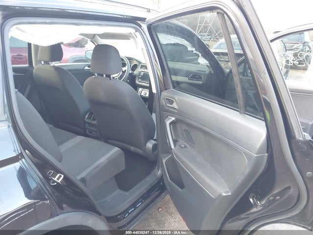 44035247 :رقم المزاد ، 3VV1B7AX0KM200882 vin ، 2019 Volkswagen Tiguan 2.0t S مزاد بيع