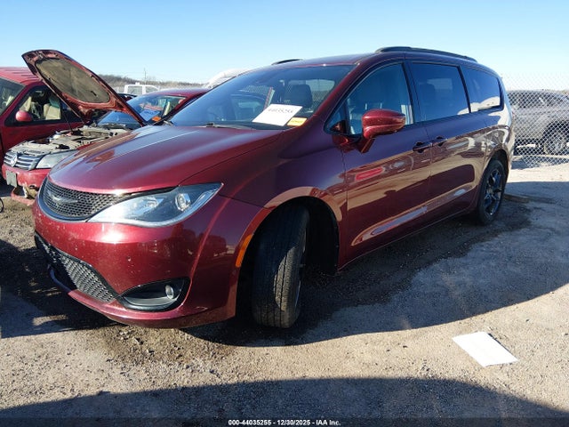 Продаж на аукціоні авто 2018 Chrysler Pacifica Touring L Plus, vin: 2C4RC1EG4JR182531, номер лоту: 44035255