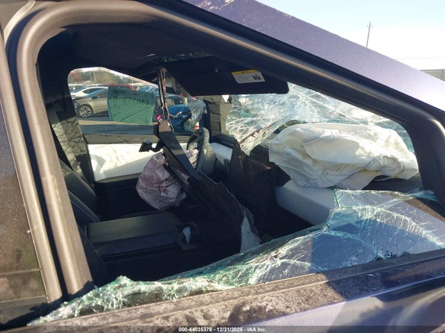 2024 TESLA CYBERTRUCK 7G2CEHEE5RA019699 Photo 4