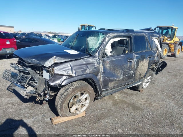 Продажа на аукционе авто 2020 Toyota 4runner Sr5 Premium, vin: JTEBU5JR3L5750146, номер лота: 44035412