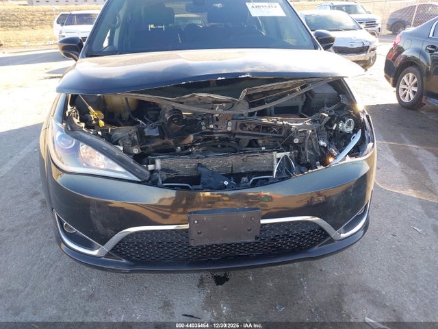2019 CHRYSLER PACIFICA 2C4RC1FG7KR681386 Photo 5