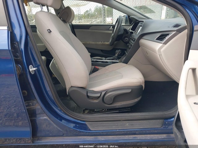Hyundai SONATA SE 2016 5NPE24AF1GH407784 Image 16